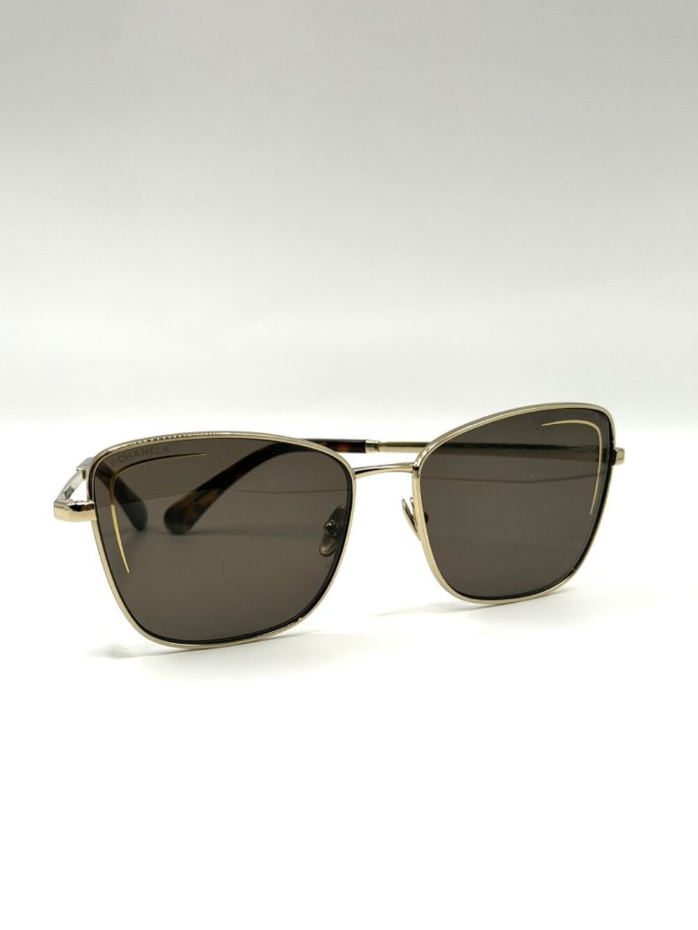 Women's Authentic Chanel Metal Cat Eye Sunglasses 4267 Brown